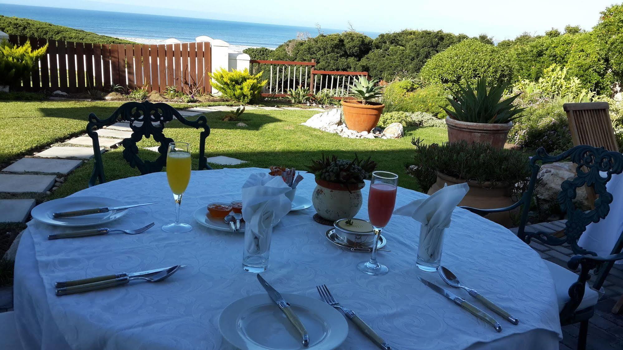 Hermanus Beach Villa Экстерьер фото