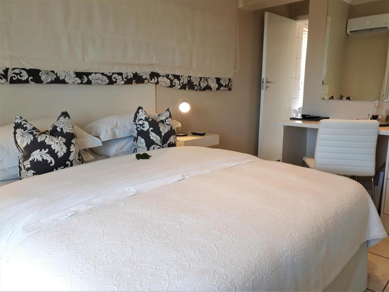 Hermanus Beach Villa Экстерьер фото