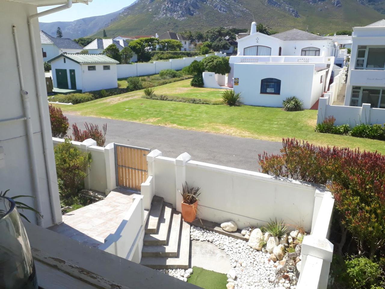 Hermanus Beach Villa Экстерьер фото